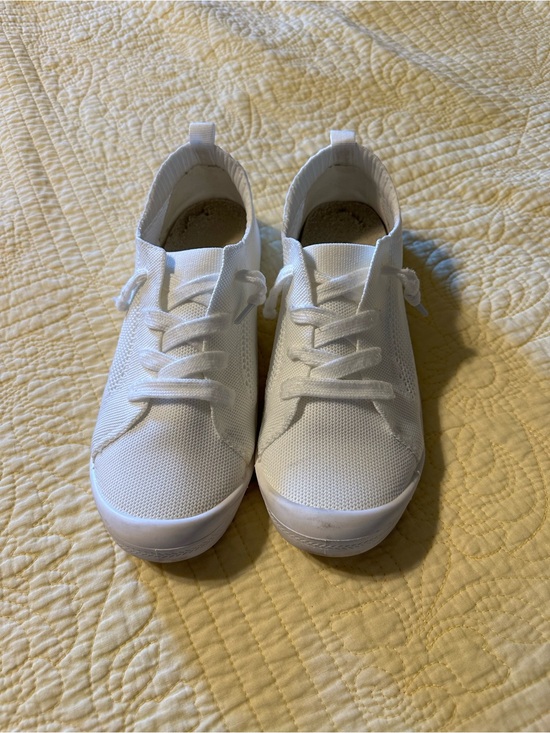 Altocis Shoes - ALTOCIS from Amazon All-White Knit Casual Lace-Up Sneakers